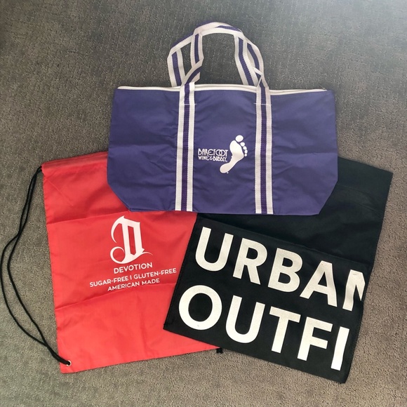 Assortment of Bags, Tote Bag and Drawstring Bag - Picture 1 of 12